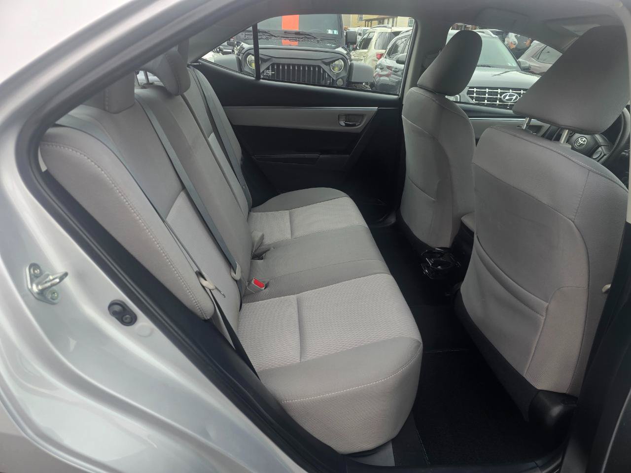 Used 2014 Toyota Corolla LE FWD image 14