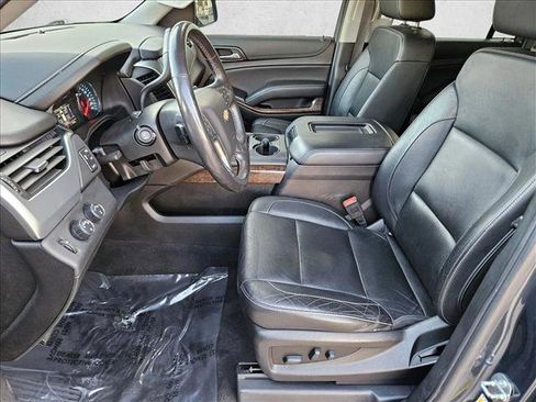 Used 2020 Chevrolet Suburban LT image 16