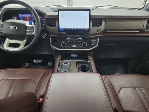 Certified 2024 Ford Expedition Limited AWD/4WD image 16