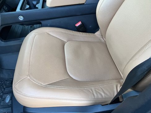 Certified 2024 Land Rover Defender 110 V8 image 5