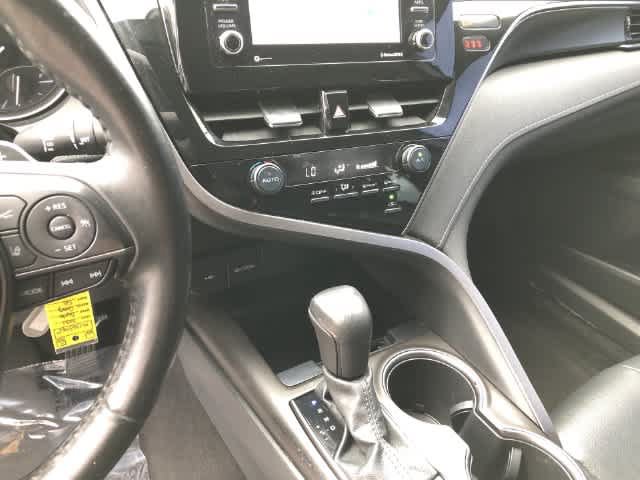 Used 2021 Toyota Camry SE FWD image 15
