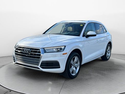 Used 2018 Audi Q5 2.0T Premium w/ Convenience Package image 3