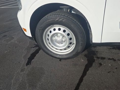 Used 2022 Ford Maverick XL image 12