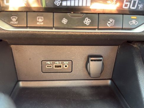 Used 2021 Nissan Sentra SV FWD image 20