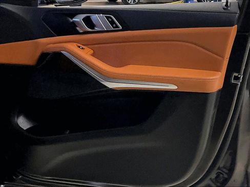 Used 2023 BMW X5 xDrive40i w/ Premium Package image 22