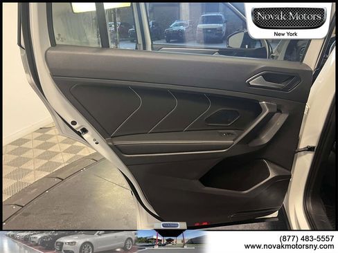 Used 2023 Volkswagen Tiguan SE R-Line image 15