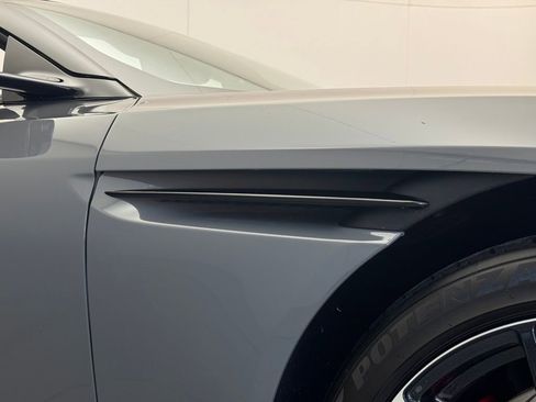 Used 2023 Aston Martin DB11 Volante image 39