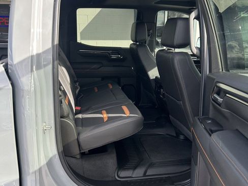 Used 2024 GMC Sierra 1500 AT4 w/ Technology Package image 28