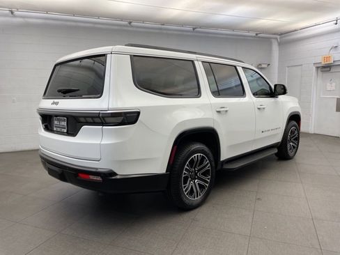 New 2026 Jeep Grand Wagoneer L 2WD image 4