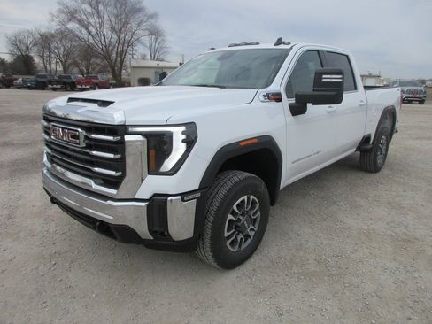 New 2026 GMC Sierra 2500 SLE w/ SLE Value Package; image 10