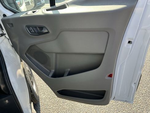 Used 2024 Ford Transit 250 148 Medium Roof image 20