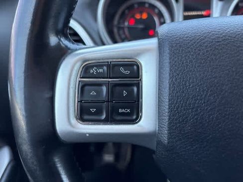 Used 2018 Dodge Journey SE w/ Popular Equipment Group image 12