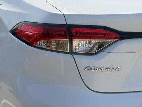 Used 2024 Toyota Corolla LE FWD image 6
