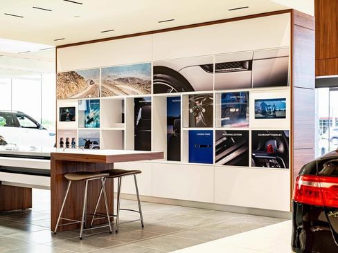 Used 2025 Land Rover Defender 110 S image 28