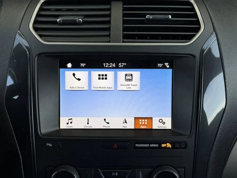 Used 2019 Ford Explorer XLT w/ Equipment Group 202A image 32