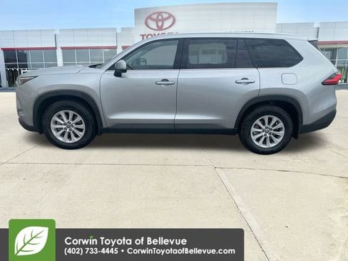 Used 2024 Toyota Grand Highlander XLE image 5