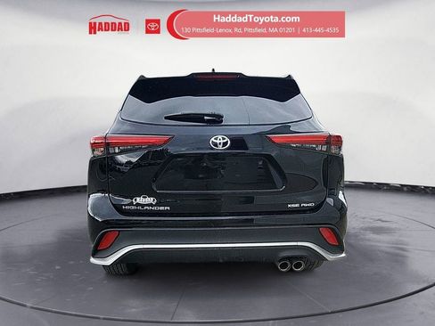 Used 2023 Toyota Highlander XSE AWD/4WD image 4
