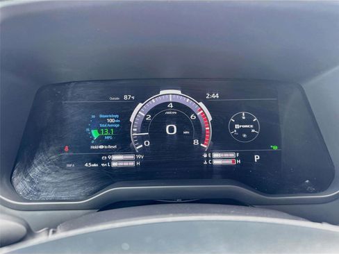 Used 2022 Toyota Tundra Platinum AWD/4WD image 4