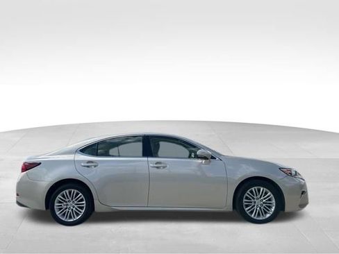 Used 2016 Lexus ES 350 w/ Premium Package w/Wood Trim image 14