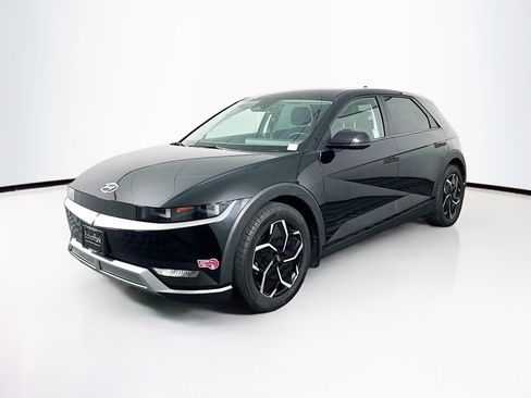 Used 2024 Hyundai Ioniq 5 SEL RWD image 3