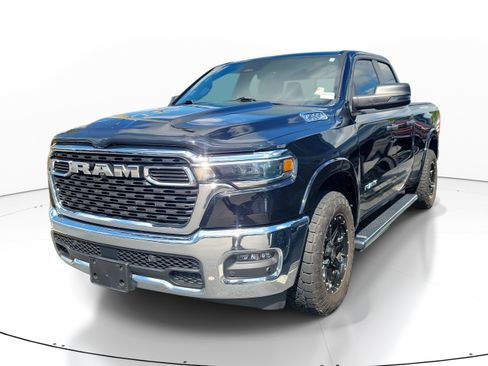 Used 2025 RAM 1500 Big Horn AWD/4WD image 3
