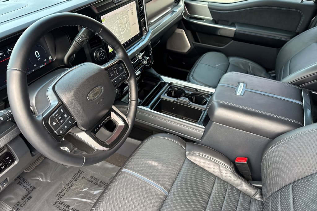 Used 2026 Ford F350 Platinum w/ Tremor Off-Road Package AWD/4WD image 3