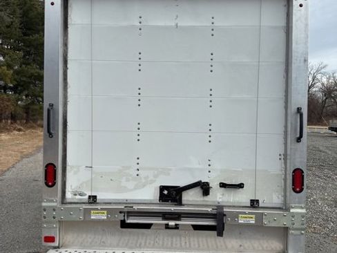 Used 2023 Chevrolet Express 3500 w/ Power Convenience Package image 7