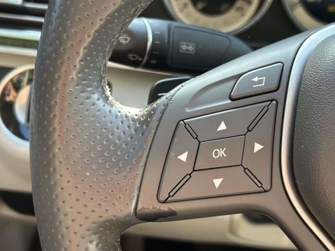 Used 2014 Mercedes-Benz E 350 Sedan image 35