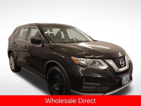 Used 2017 Nissan Rogue S AWD/4WD image 1