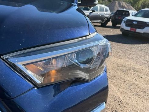 Used 2023 Toyota 4Runner Limited AWD/4WD image 10