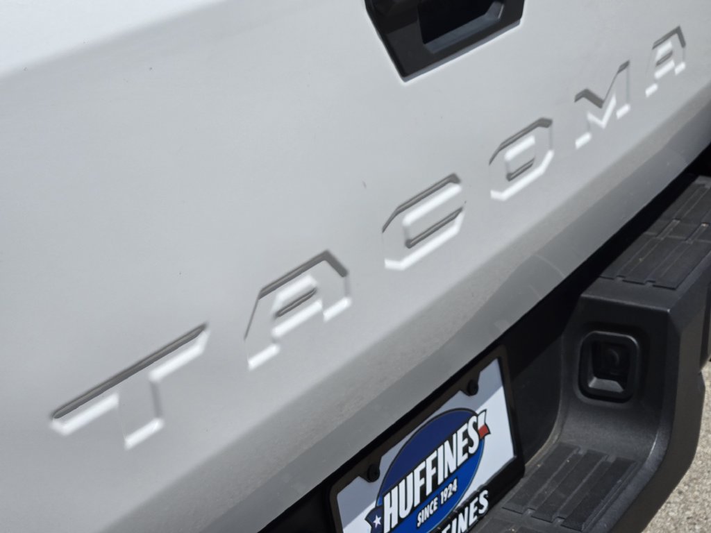 Used 2024 Toyota Tacoma SR RWD image 10