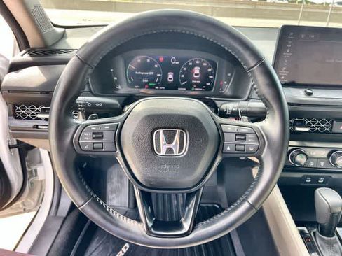 Certified 2024 Honda Accord EX-L image 17
