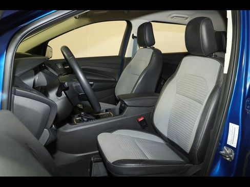 Used 2019 Ford Escape SE image 20