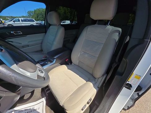 Used 2013 Ford Explorer 4WD w/ Class III Trailer Tow Pkg image 11