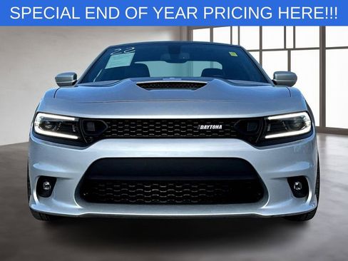 Used 2022 Dodge Charger Scat Pack w/ Daytona Edition Group image 2