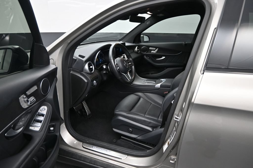 Used 2022 Mercedes-Benz GLC 300 4MATIC image 9