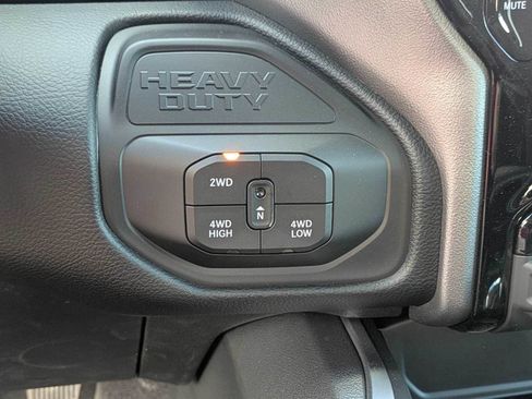 New 2026 RAM 2500 Big Horn AWD/4WD image 26