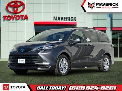 New 2025 Toyota Sienna XLE