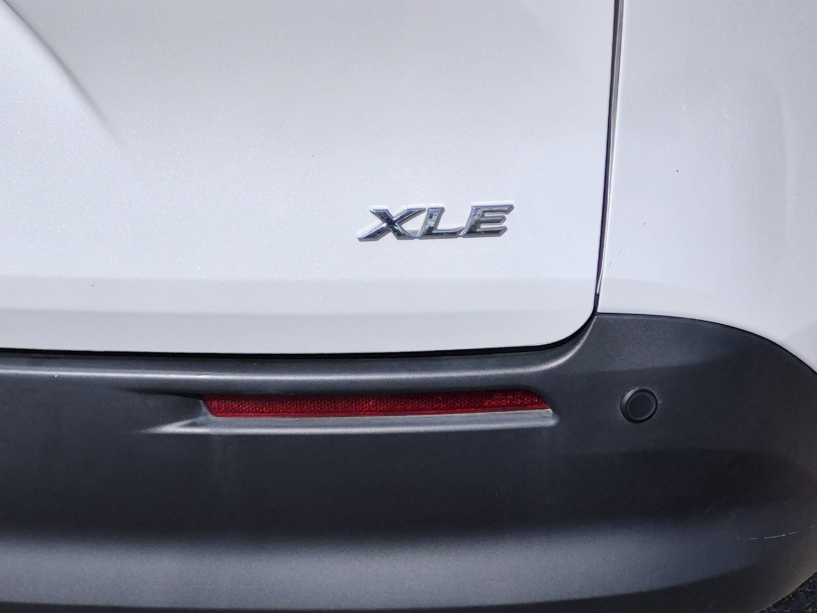 Used 2025 Toyota Sienna XLE FWD image 26