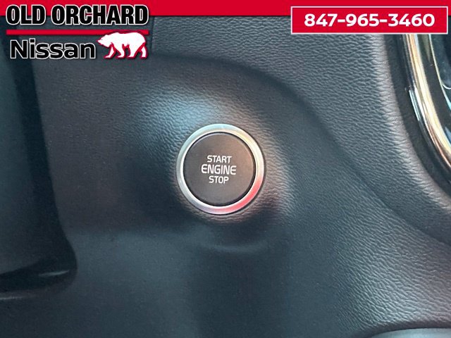 Used 2025 Volvo XC40 B5 Plus AWD/4WD image 19