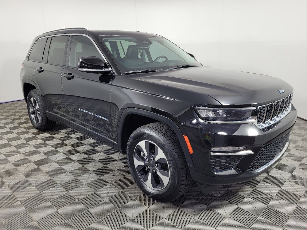 Used 2022 Jeep Grand Cherokee Limited 4xe AWD/4WD image 13