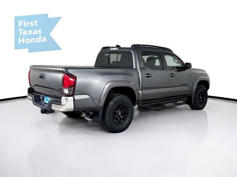 Used 2022 Toyota Tacoma SR5 image 7