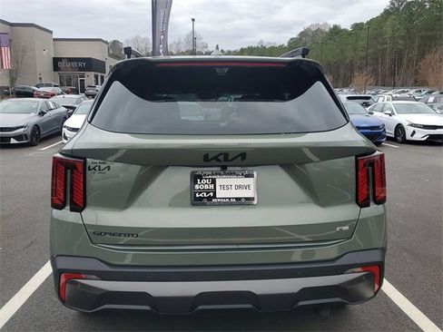 Certified 2025 Kia Sorento SX Prestige w/ Sage Leather Package image 6