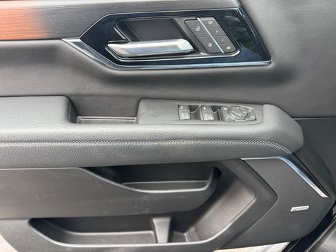 Certified 2025 GMC Yukon XL Denali image 13