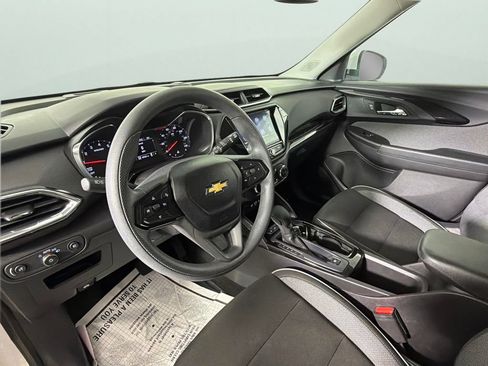 Used 2021 Chevrolet TrailBlazer LT w/ Convenience Package AWD/4WD image 18