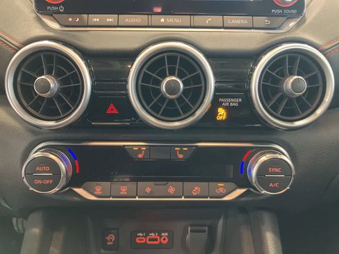 Used 2025 Nissan Sentra SR image 18