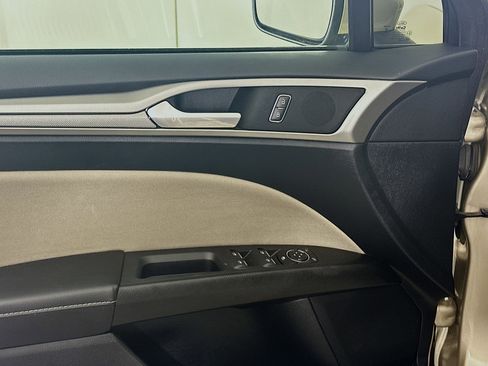Used 2018 Ford Fusion S FWD image 15