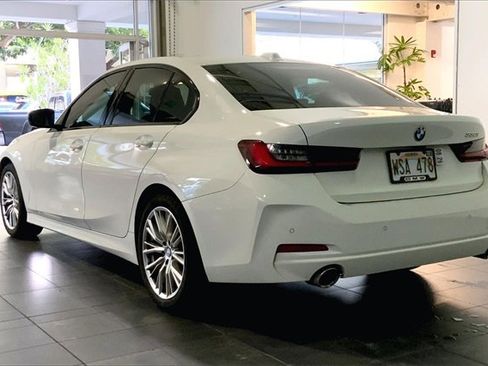 Certified 2023 BMW 330i Sedan w/ Convenience Package image 10