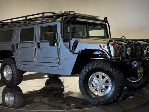 Used 2003 HUMMER H1 4-Door Wagon AWD/4WD image 2