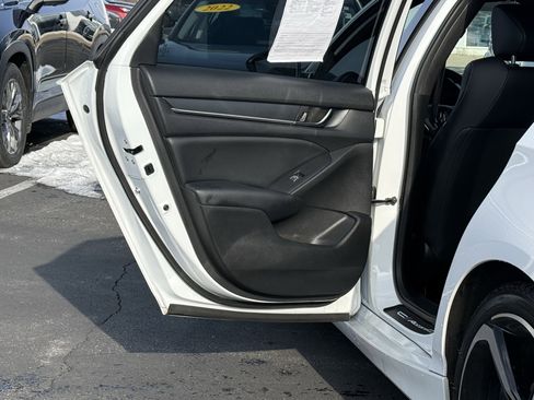 Used 2022 Honda Accord Sport image 17